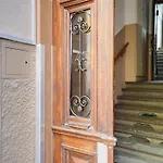 Apartment Elegant In