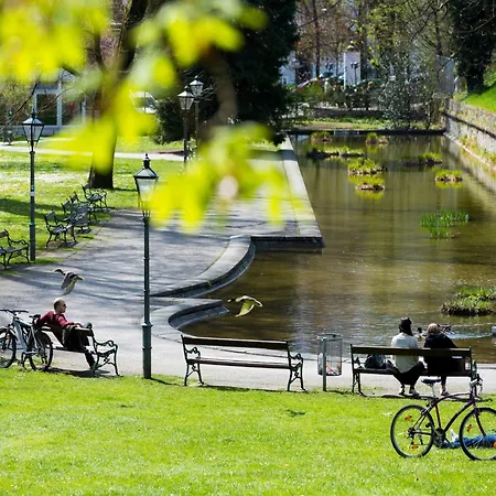 Elegante Zentrale Wohnung In Graz 公寓