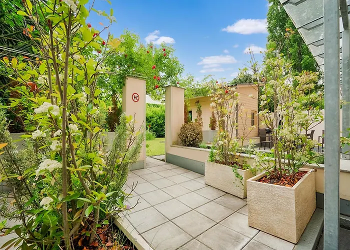 Διαμέρισμα Elegant In